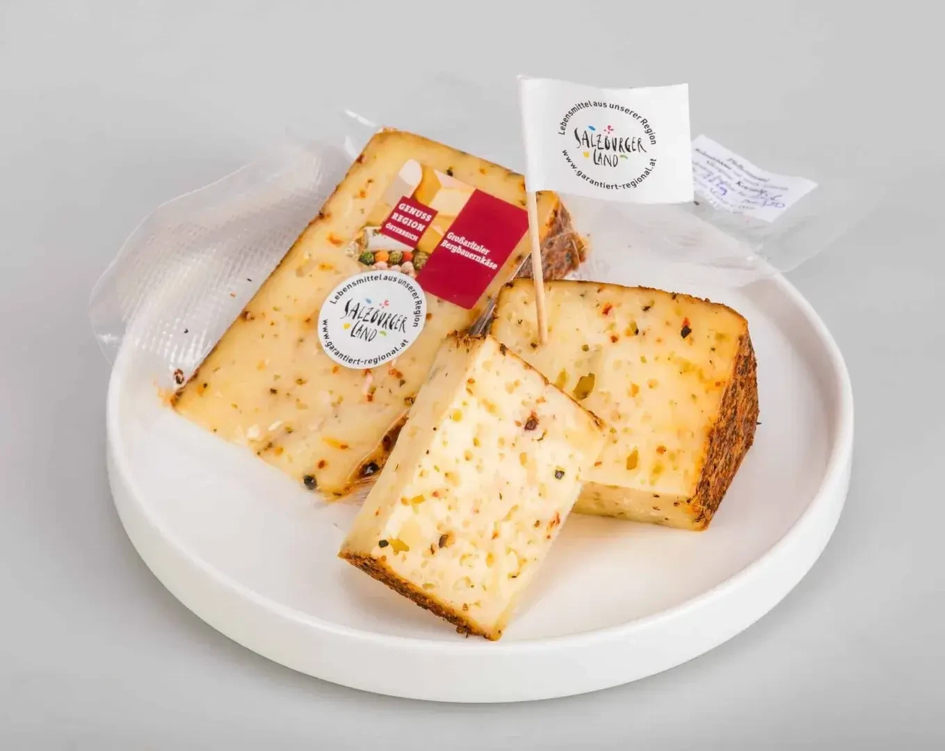 Pfeffermantelkäse von Vorderkree in Hüttschlag